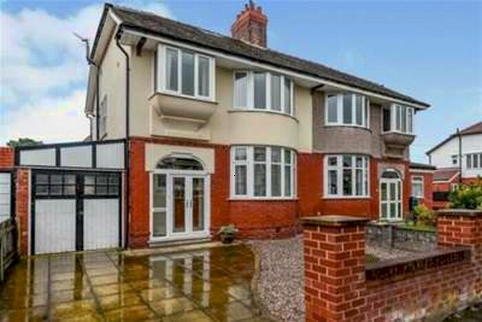 4 Bedroom Semi-Detached House To Rent In Manor Road, L23