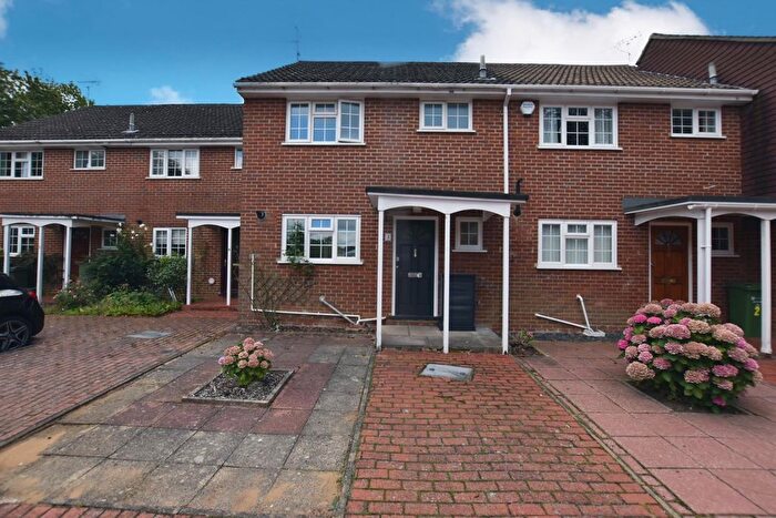 2 Bedroom Terraced House To Rent In Elmhurst Court, Guildford, GU1