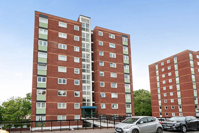 Studio For Sale In Porchester Mead, Beckenham, BR3