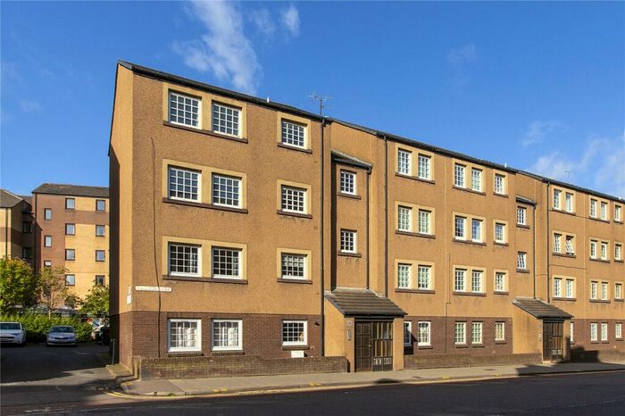 2 Bedroom Flat To Rent In Causewayside, Newington, Edinburgh, EH9