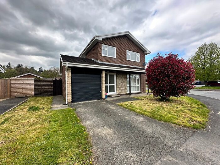 3 Bedroom Detached House To Rent In Glandwr Park, Builth Wells, LD2