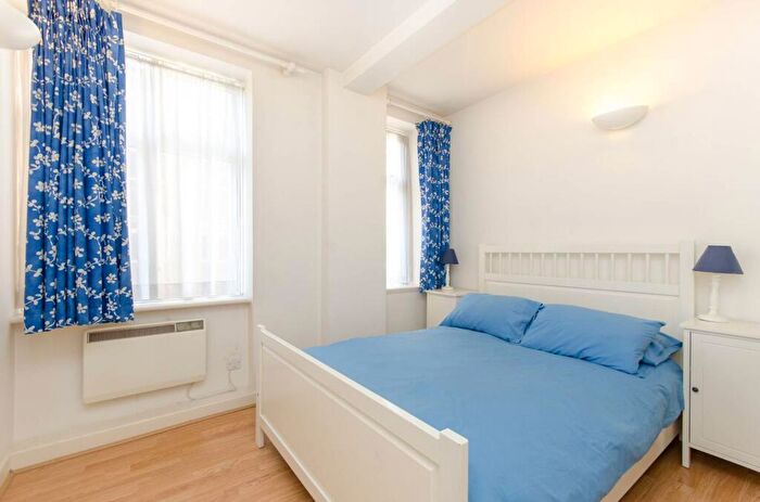 2 Bedroom Flat For Sale In Fetter Lane, St Pauls, London, EC4A