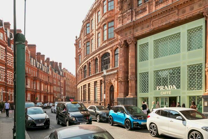 2 Bedroom Flat For Sale In Hans Road, London, SW3