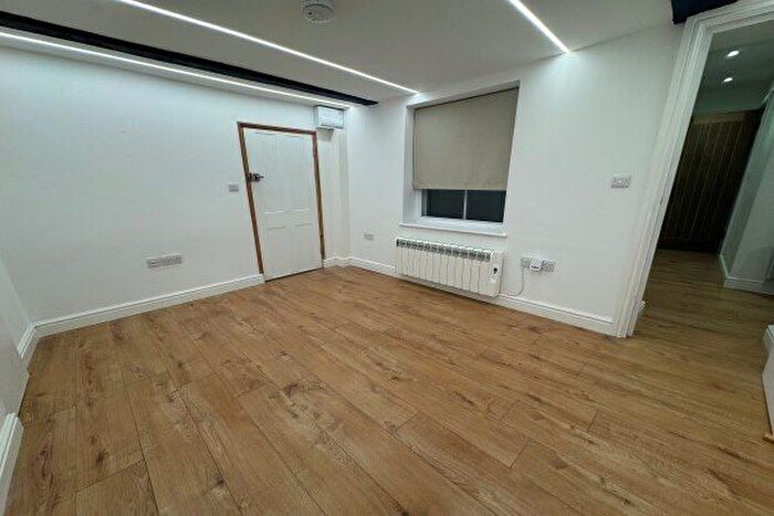 1 Bedroom Flat To Rent In High Street, Maldon, CM9