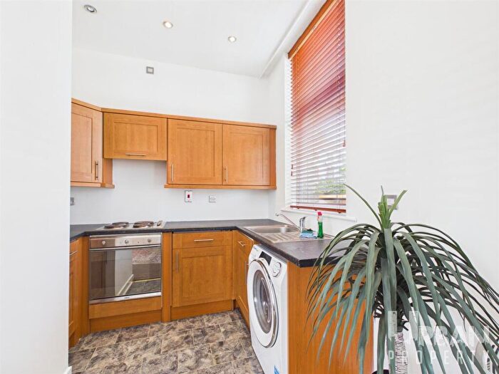 1 Bedroom Apartment For Sale In High Street, Hull, HU1