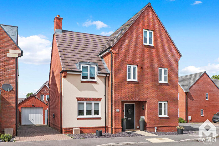 4 Bedroom Detached House For Sale In Greenwood Drive, Stoke Orchard, Cheltenham, GL52