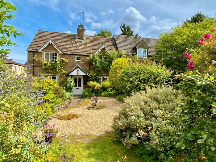 3 Bedroom Detached House For Sale In The Street, Stinchcombe, Dursley, GL11