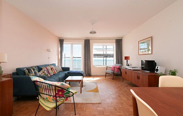 2 Bedroom Flat For Sale In Grand Parade, St. Leonards-On-Sea, TN37