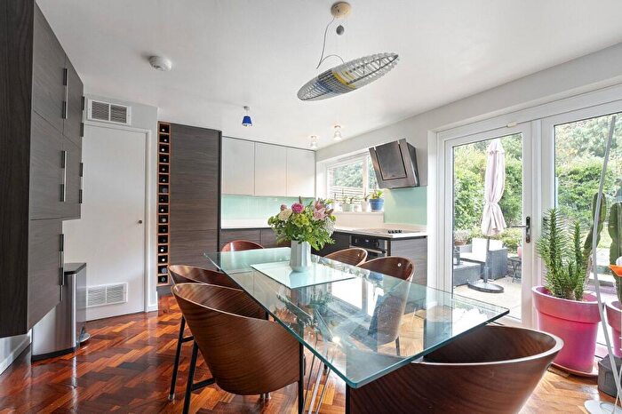 3 Bedroom Terraced House For Sale In Cavendish Road, Sutton, SM2