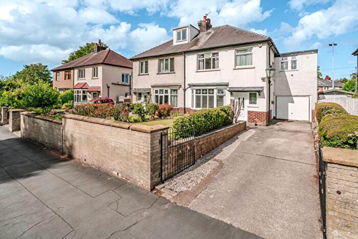 4 Bedroom Semi-Detached House For Sale In Church Road, Leyland, PR25