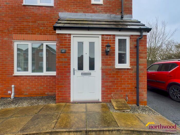 3 Bedroom Semi-Detached House To Rent In Greylag Gate, Newcastle-under-Lyme, ST5