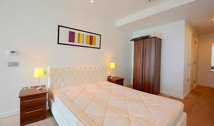 Studio To Rent In Walworth Road, Elephant And Castle, London, SE1