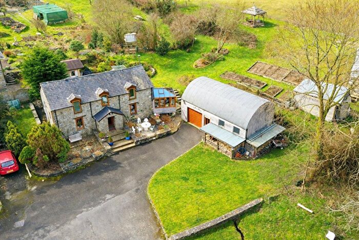 3 Bedroom Detached House For Sale In Llanybydder, SA40