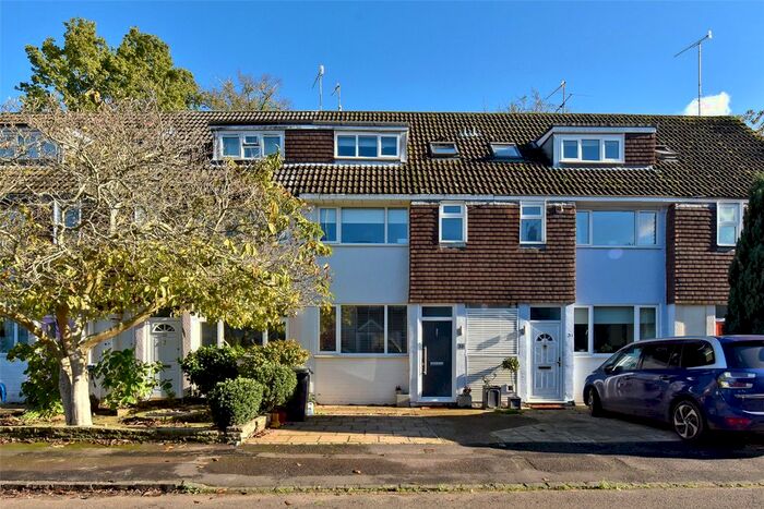 3 Bedroom Terraced House To Rent In Upton Close, Henley-On-Thames, Oxfordshire, RG9