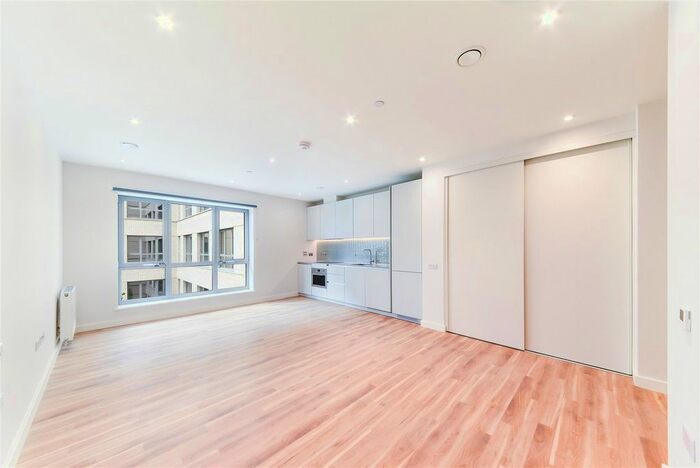 Studio To Rent In Lyons Dock House, Oldfield Lane North, Greenford, UB6