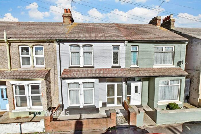 3 Bedroom Terraced House For Sale In Eva Road, Gillingham, Kent, ME7