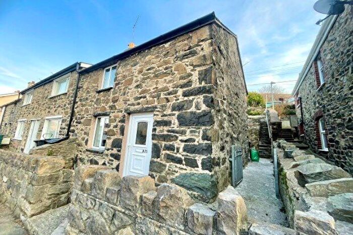2 Bedroom Property To Rent In High Street, Penmaenmawr, LL34