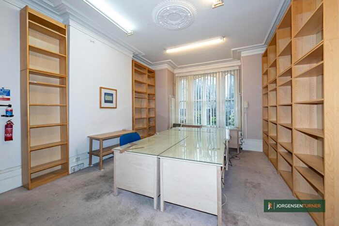 2 Bedroom Flat For Sale In Quex Road, London, NW6