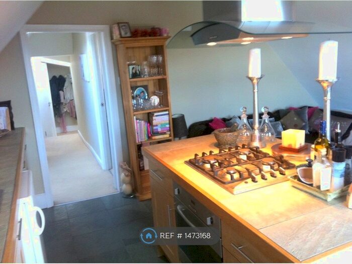 1 Bedroom Flat To Rent In Balham High Road, London, SW17