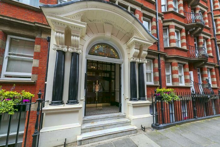 3 Bedroom Flat To Rent In Glentworth Street, London, NW1