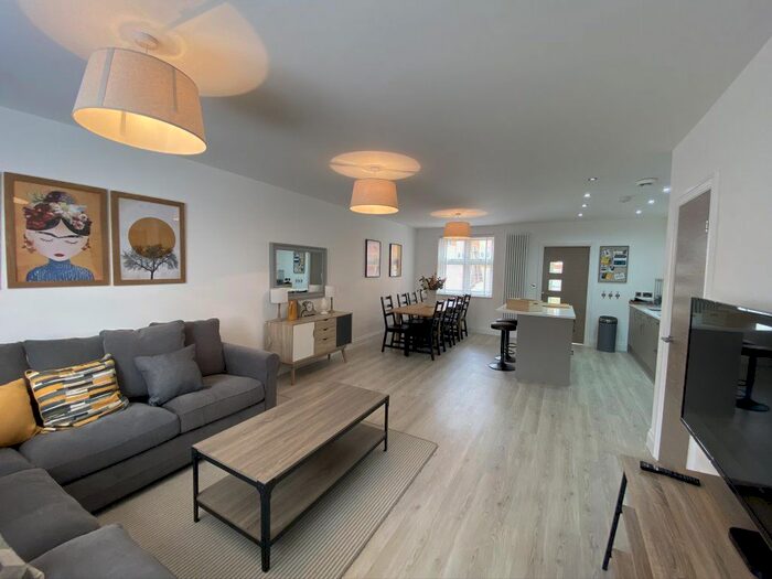 3 Bedroom Property To Rent In Chapel Mews, Margate CT9