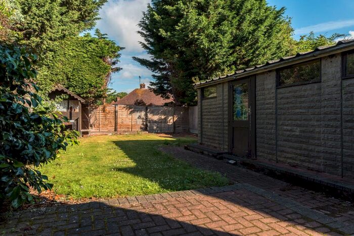 5 Bedroom Property To Rent In College Road, Canterbury, CT1