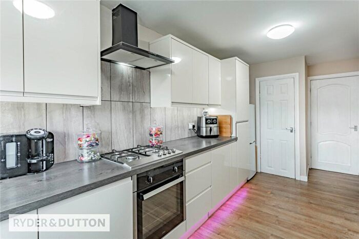 3 Bedroom Terraced House For Sale In Stoneleigh Street, Derker, Oldham, OL1