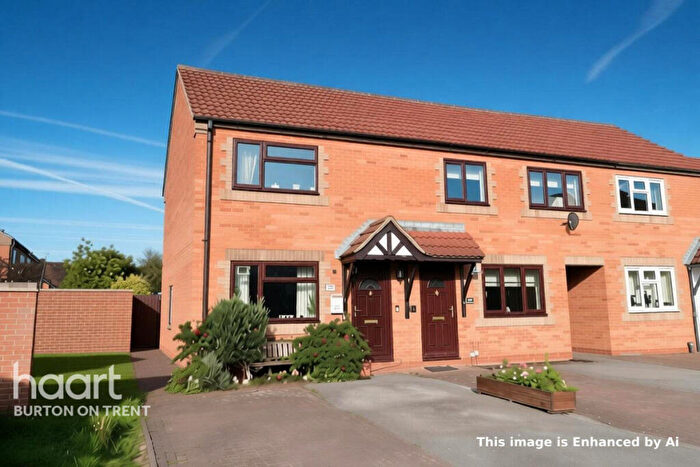 2 Bedroom End Of Terrace House For Sale In Oak Close, Swadlincote, DE11