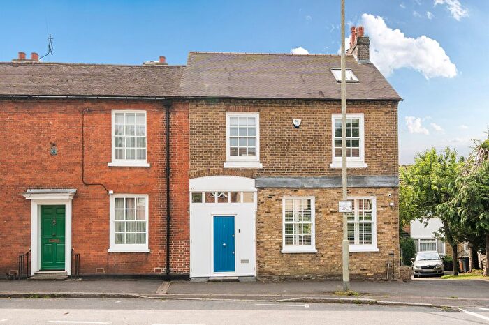 4 Bedroom Detached House For Sale In Uxbridge Road, Rickmansworth, WD3