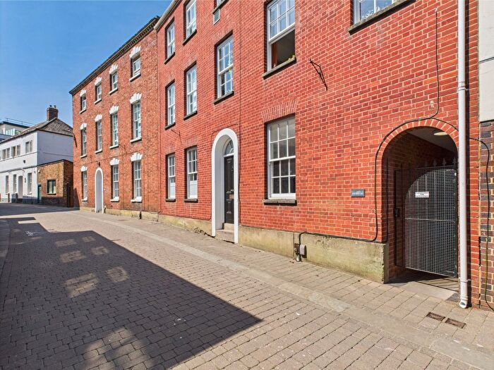 1 Bedroom Flat To Rent In St Johns Lane, Gloucester, GL1