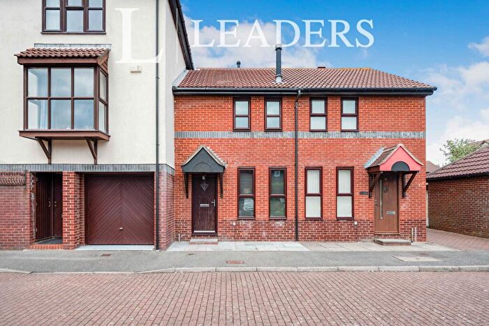 2 Bedroom Terraced House To Rent In Grays Court, Old Portsmouth, PO1