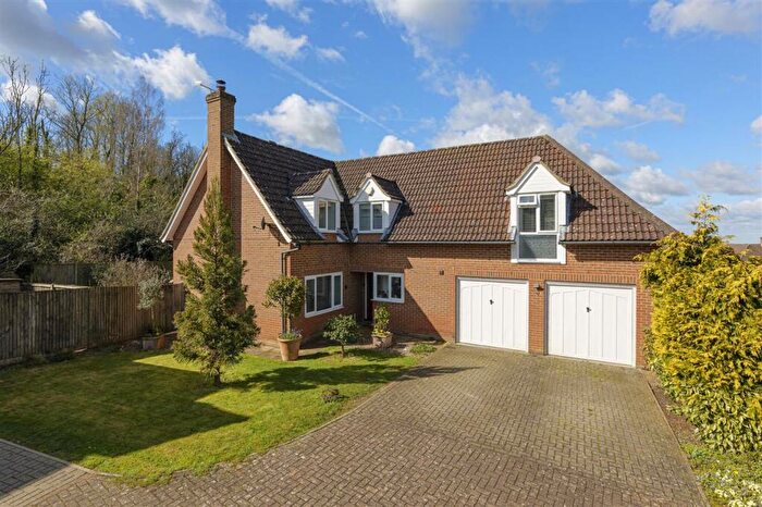 4 Bedroom Detached House For Sale In Weatherall Close, Boughton Under Blean, ME13