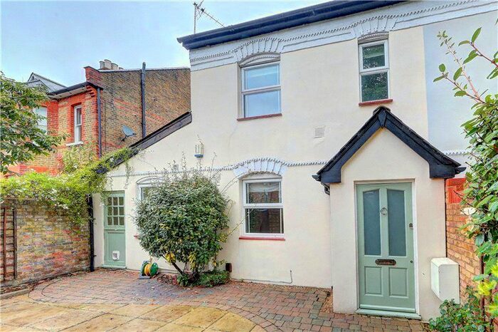 1 Bedroom Semi-Detached House To Rent In Church Road, Teddington, TW11