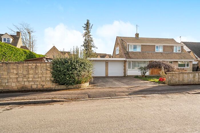 4 Bedroom Detached House For Sale In Meadow Way, South Cerney, Cirencester, GL7