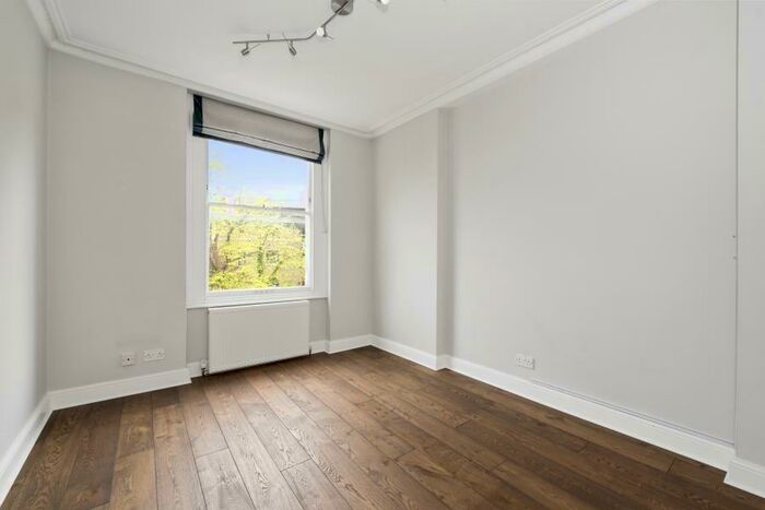 1 Bedroom Flat To Rent In Adelaide Road, Chalk Farm, NW3