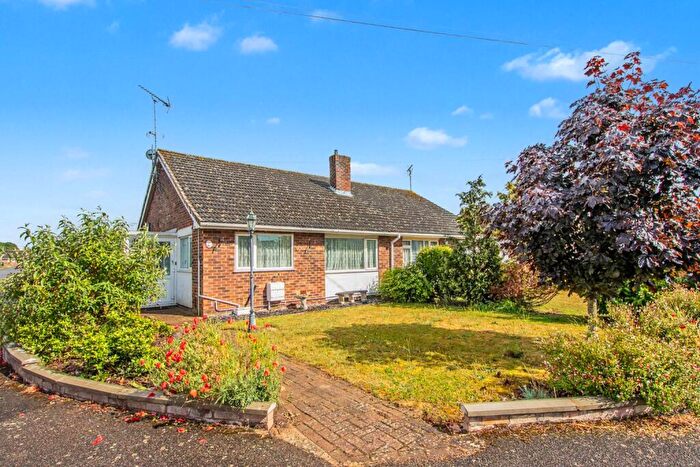 2 Bedroom Semi-Detached Bungalow For Sale In West Hall Road, Dersingham, PE31
