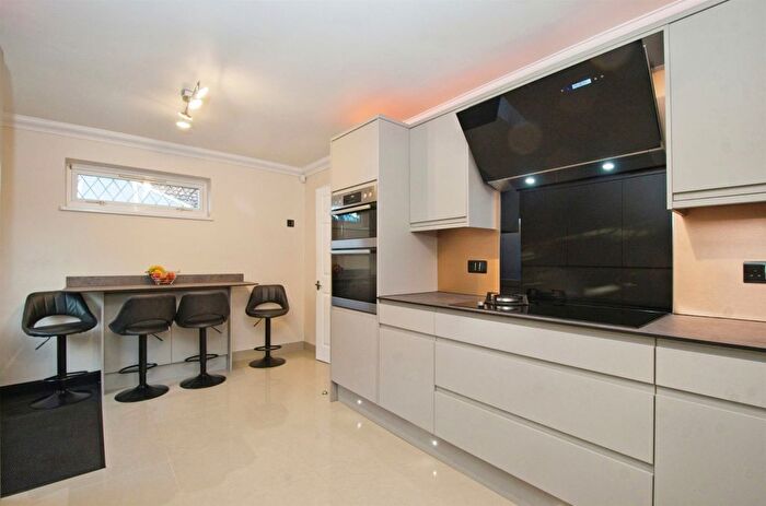3 Bedroom Semi-Detached Bungalow For Sale In Rock Terrace, Ynysybwl, Pontypridd, CF37