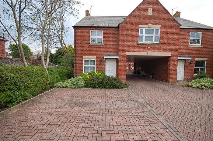 1 Bedroom Flat To Rent In St. Thomas Road, Spalding, Lincolnshire, PE11