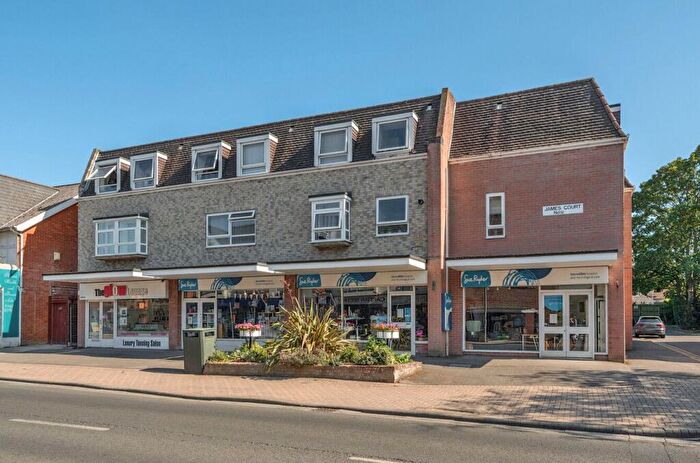 2 Bedroom Apartment For Sale In Lymington Road, Highcliffe, Christchurch, BH23