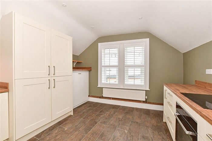 2 Bedroom Maisonette For Sale In High Street, Sandown, Isle Of Wight, PO36