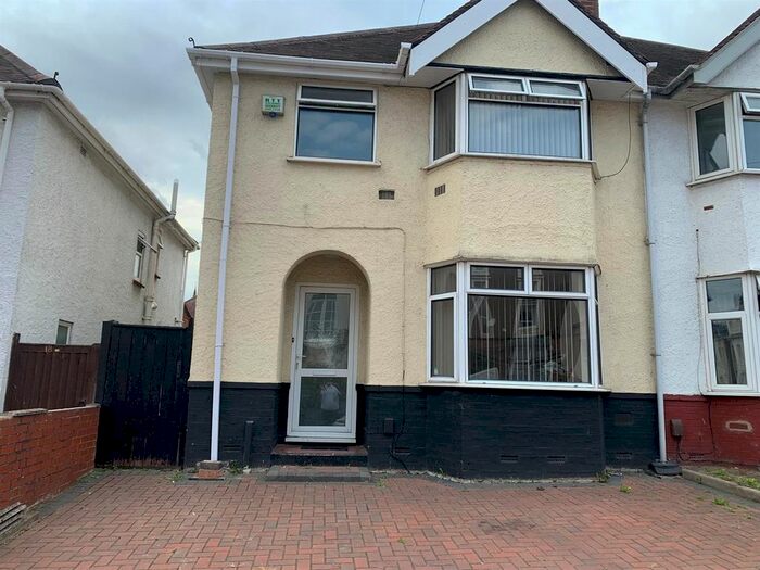 4 Bedroom Semi-Detached House To Rent In Charlotte Street, Leamington Spa, CV31