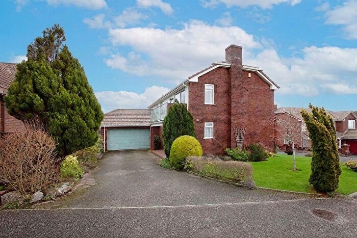 4 Bedroom Detached House For Sale In High House Close, Dawlish, EX7
