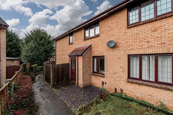 2 Bedroom Terraced House For Sale In Gatcombe, Netley Abbey, SO31