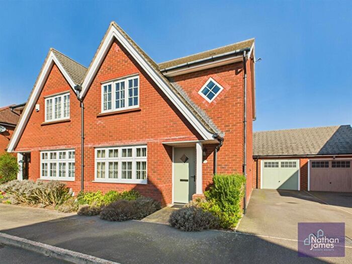 3 Bedroom House For Sale In Heol Ithon, Caldicot, NP26