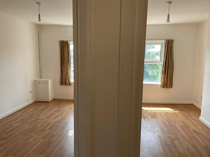 1 Bedroom Flat To Rent In High Road, London, N22