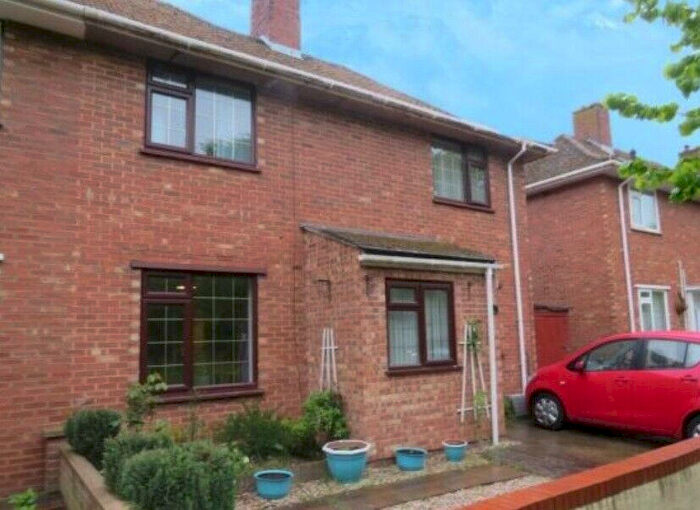 4 Bedroom Semi-Detached House To Rent In Friends Road, Norwich, NR5