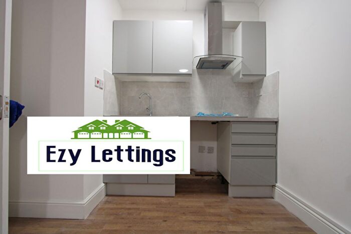 Studio To Rent In Bensham Grove, Thornton Heath, CR7