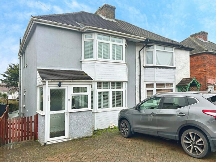 3 Bedroom Semi Detached House For Sale In Mill Hill Road, Cowes, Isle Of Wight, PO31