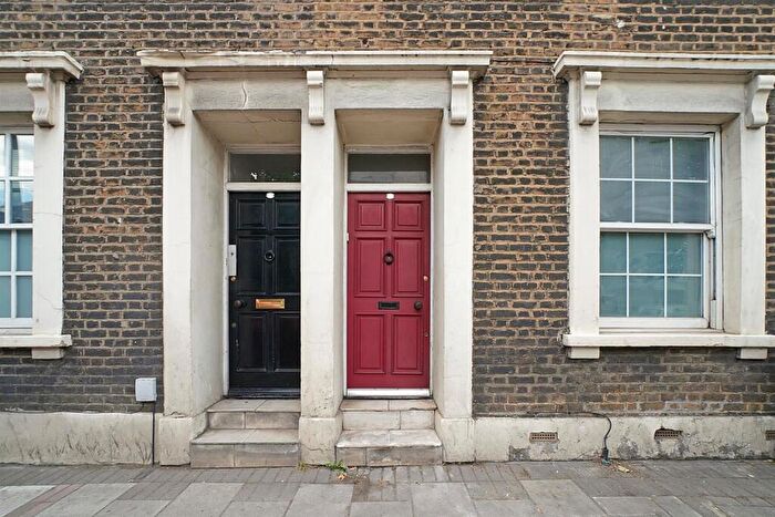 2 Bedroom Terraced House For Sale In Camberwell New Road, London, SE5
