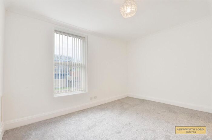 1 Bedroom Flat To Rent In Duckworth Street, Darwen, BB3